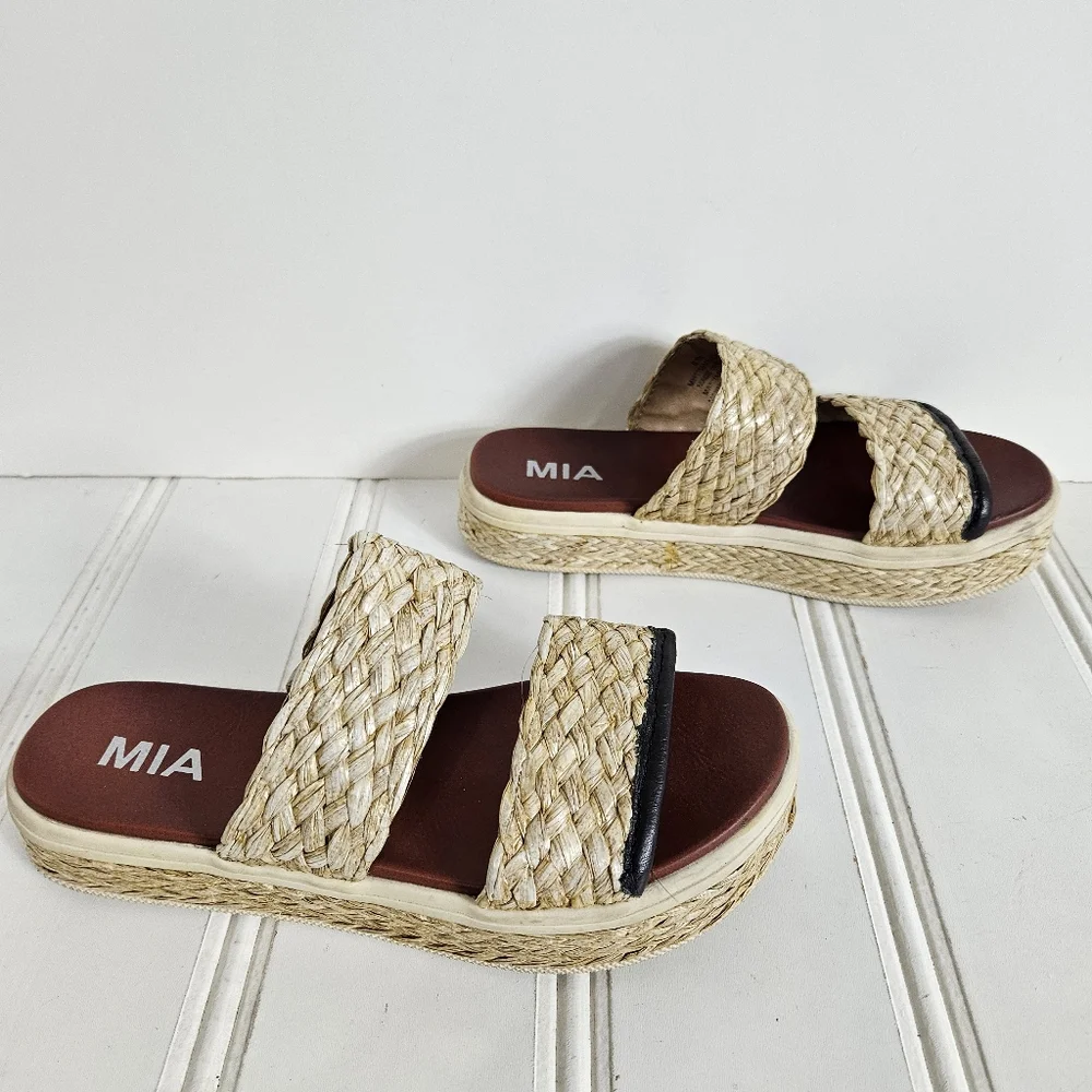 MIA Kady Platform Slide Sandals 6.5 Braided Raffia Slip On Natural Woven